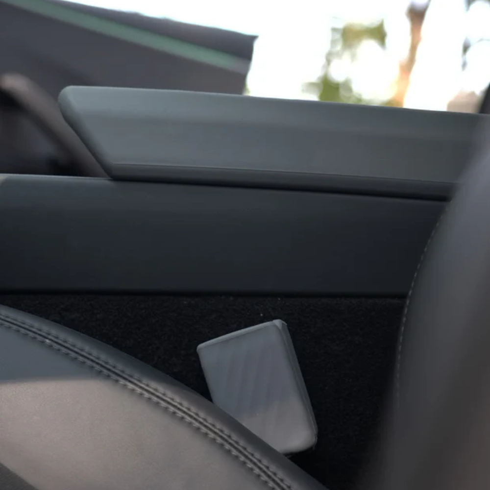 CIIYAA TESLA Model Y/Model 3/Model YL Soft Silicone Seat Belt Buckle Cover Protection - 1 SET (2PCS)